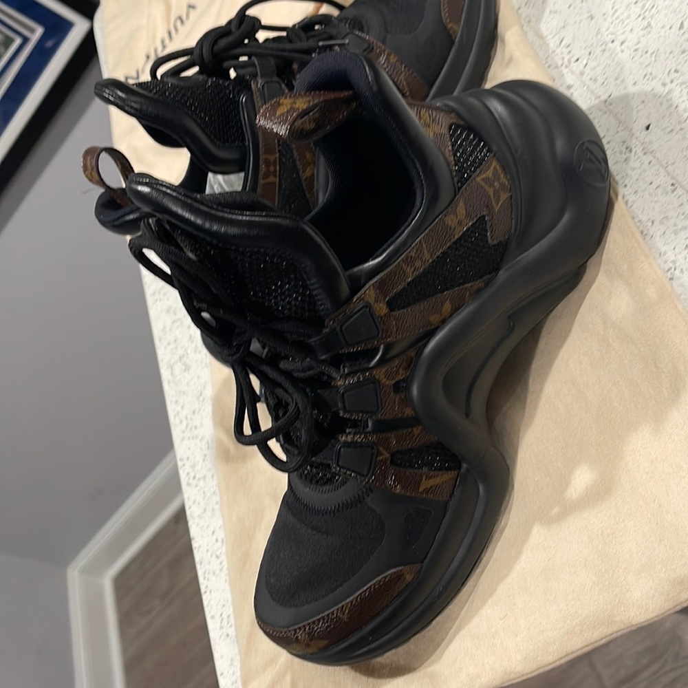 Louis Vuitton ARCHLIGHT SNEAKERS